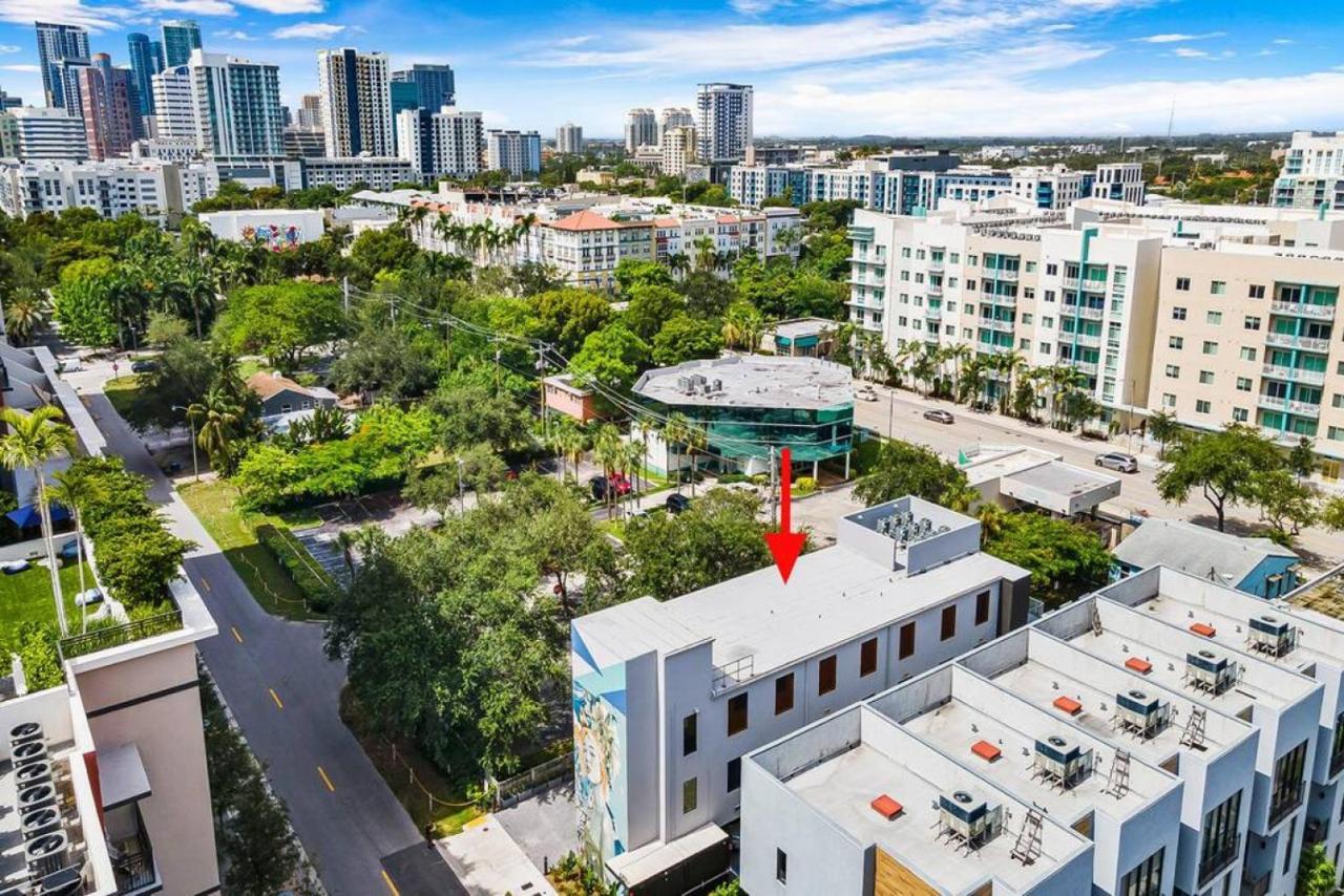 Pretty Rola 204 Upscale Spacious 1B1B Apt W King Bed At Downtown Ft Lauderdale フォート・ローダーデール エクステリア 写真